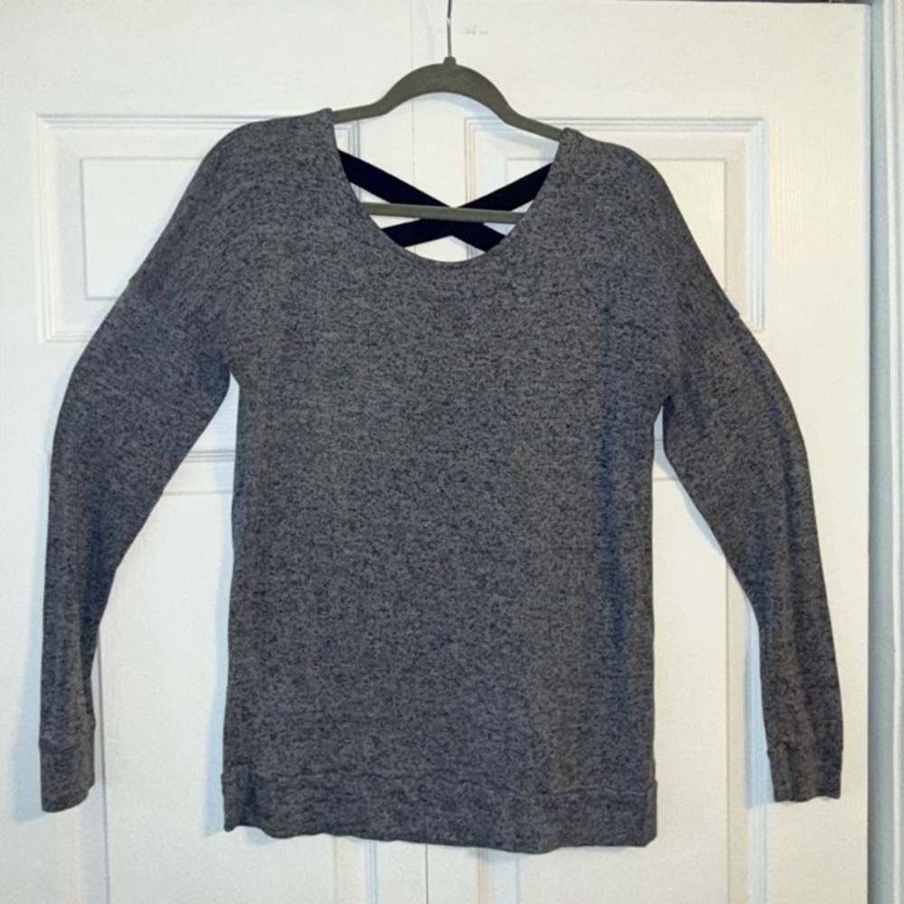 Gray Long Sleeve Sweater w/Black Criss-Cross Detail on Back